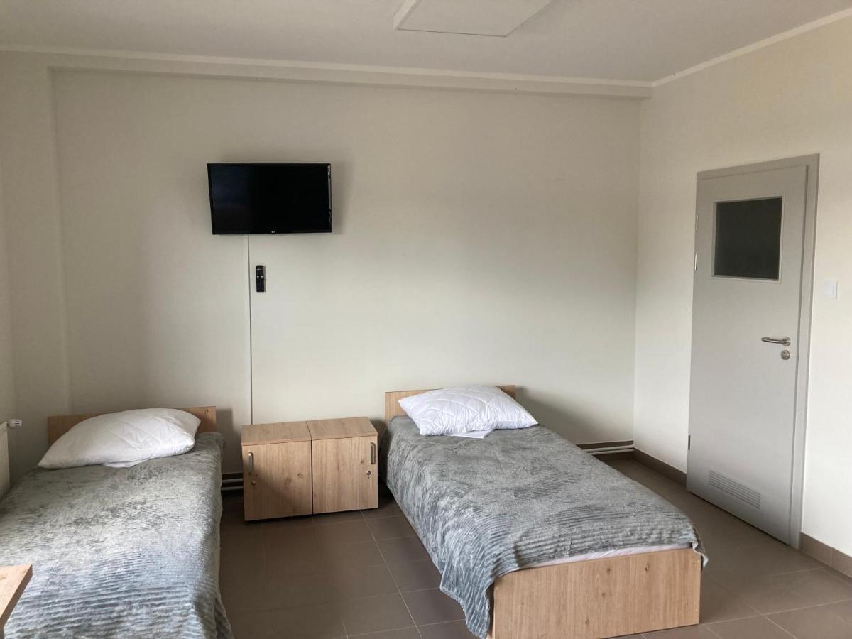 Hostel Przy Stadionie Явожно Екстериор снимка