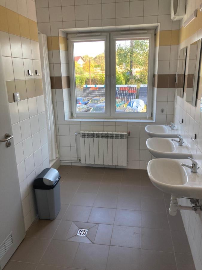 Hostel Przy Stadionie Явожно Екстериор снимка